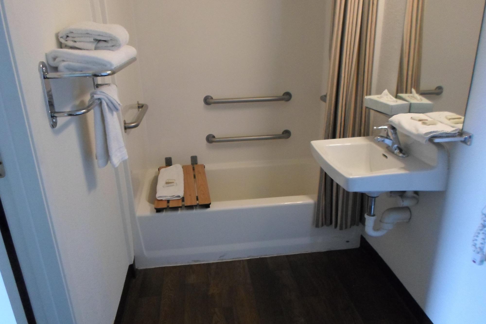 Howard Johnson By Wyndham Las Vegas Near The Strip Ngoại thất bức ảnh