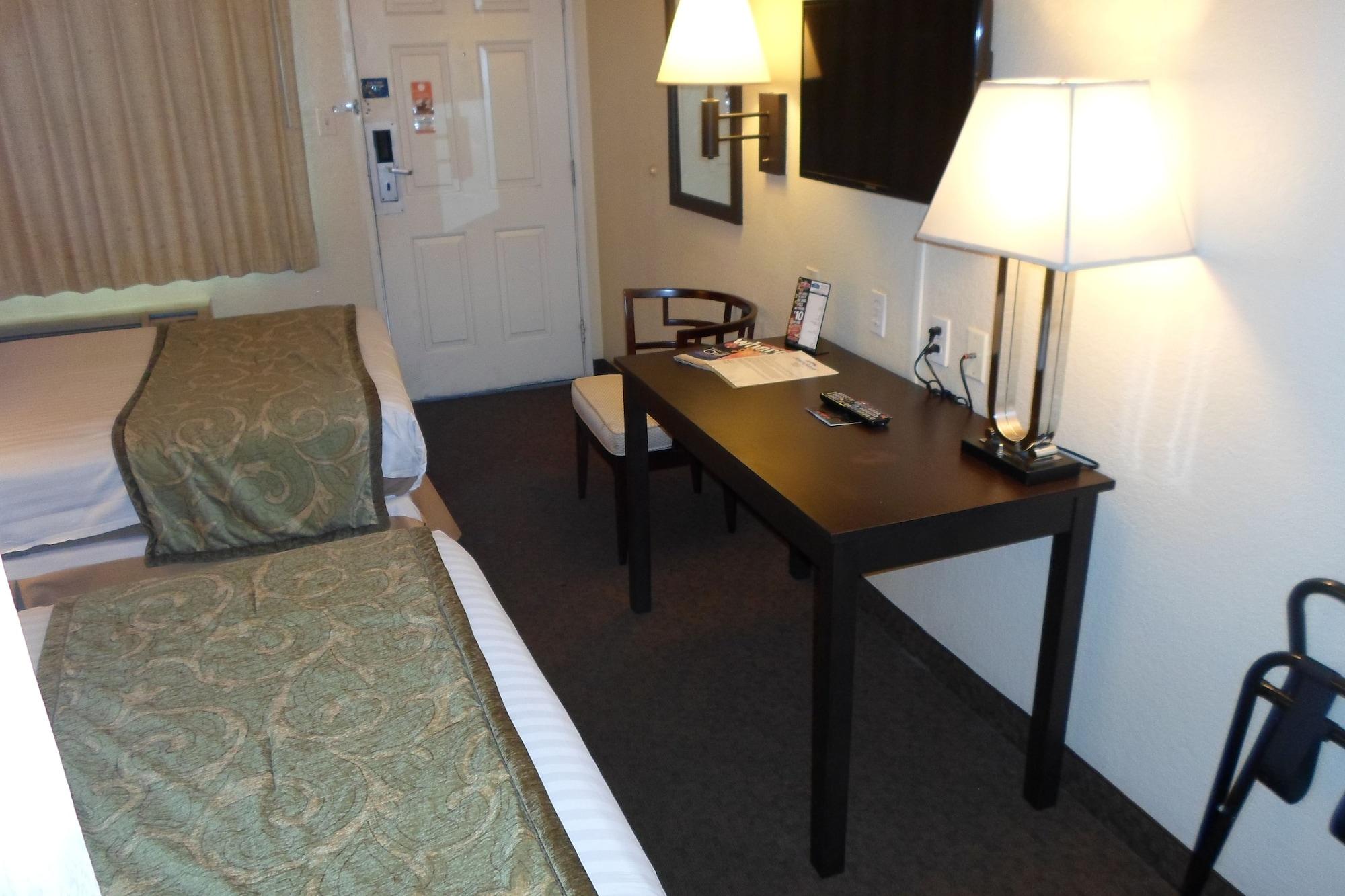 Howard Johnson By Wyndham Las Vegas Near The Strip Ngoại thất bức ảnh