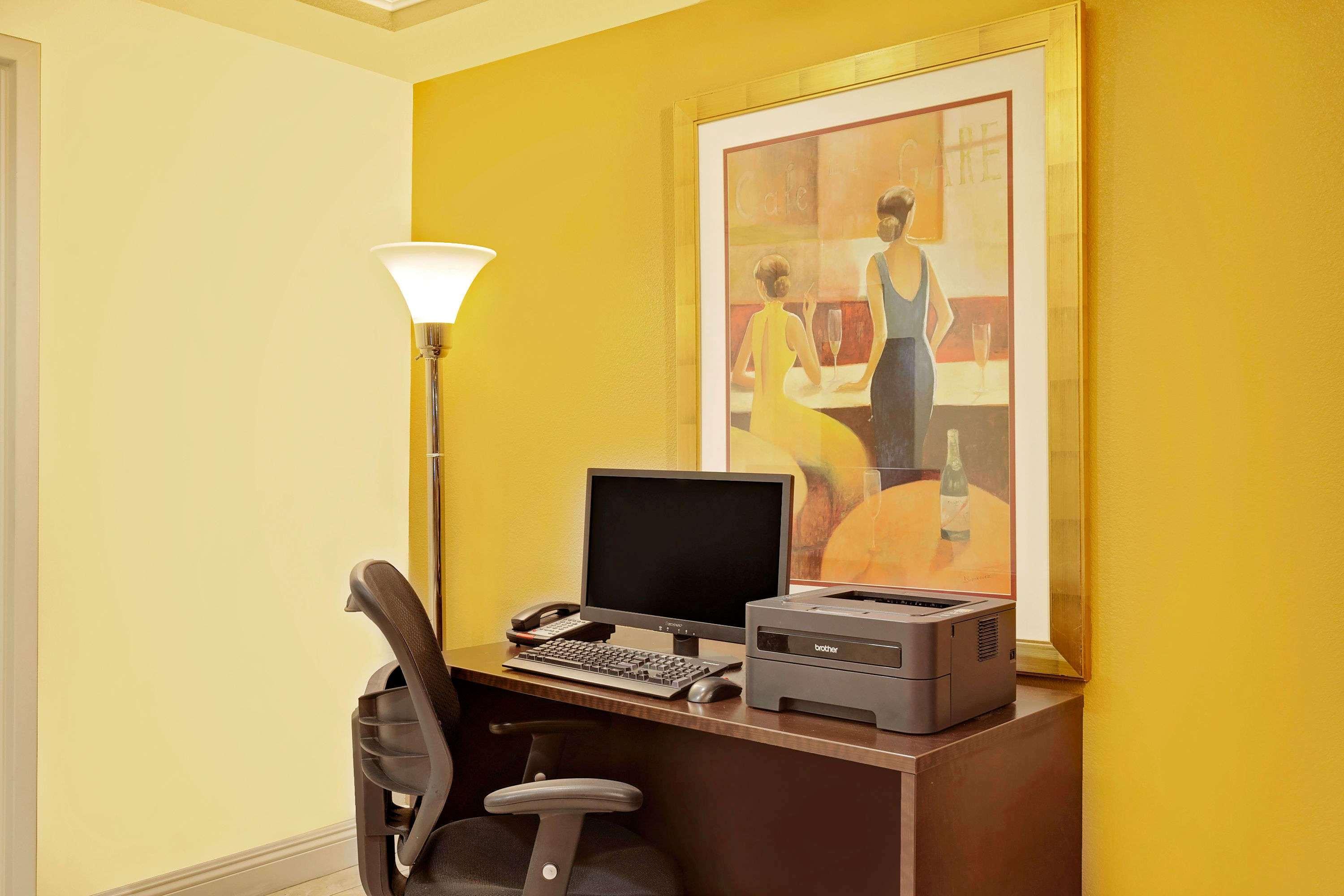 Howard Johnson By Wyndham Las Vegas Near The Strip Ngoại thất bức ảnh