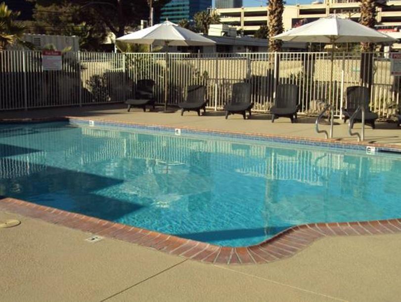 Howard Johnson By Wyndham Las Vegas Near The Strip Ngoại thất bức ảnh