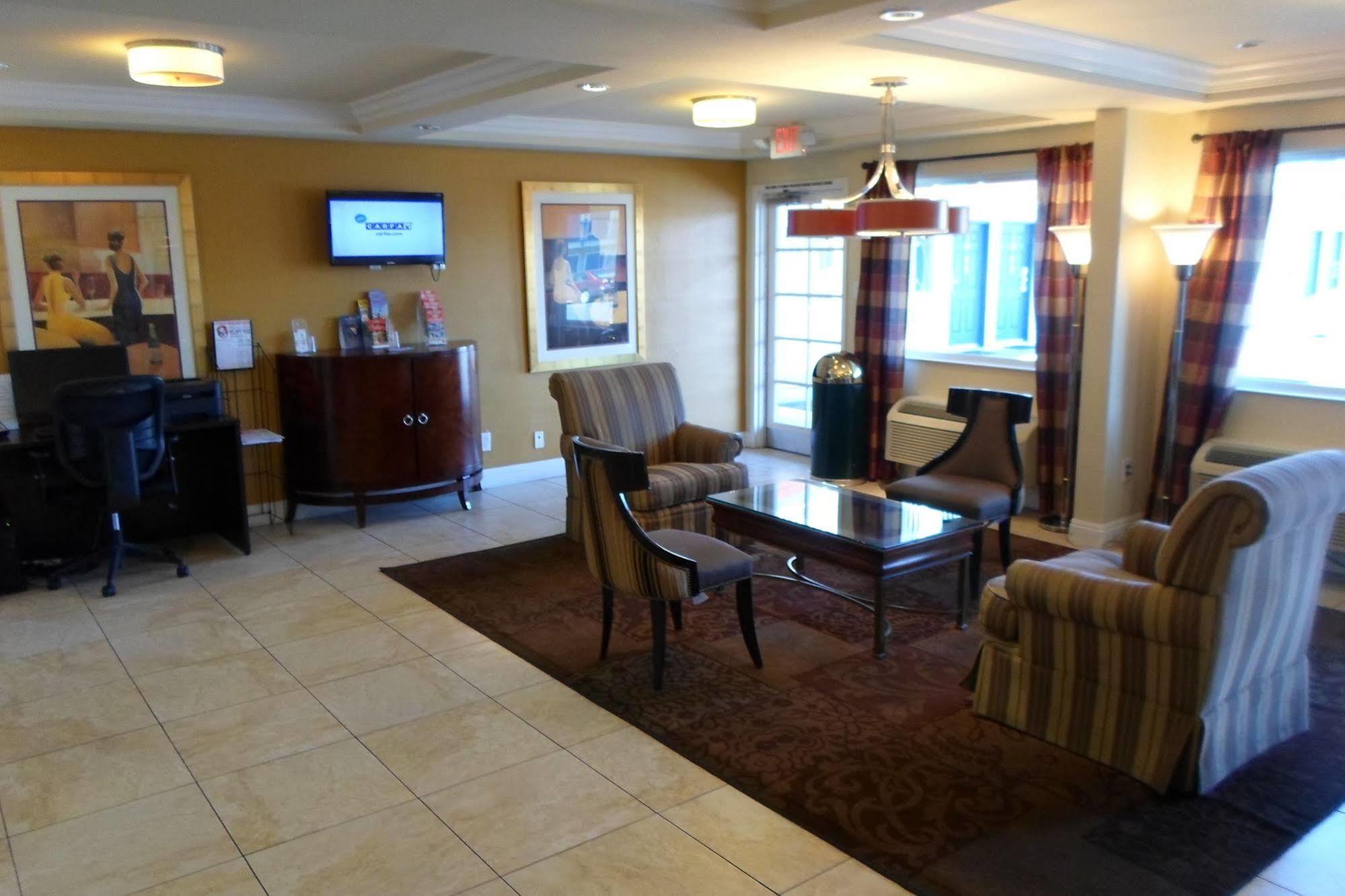 Howard Johnson By Wyndham Las Vegas Near The Strip Ngoại thất bức ảnh